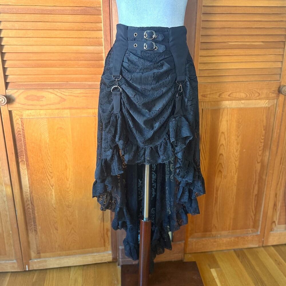 Dark in Love Gothic Victorian Vampire Vkei Black Lace Garter & Buckle Skirt - Picture 7 of 12